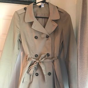 Women’s Tan H&M Trench Coat